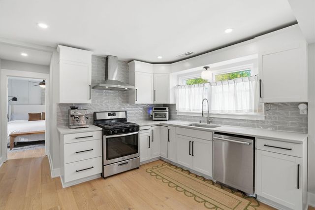 1120 Gunn Avenue, Charleston, SC 29407