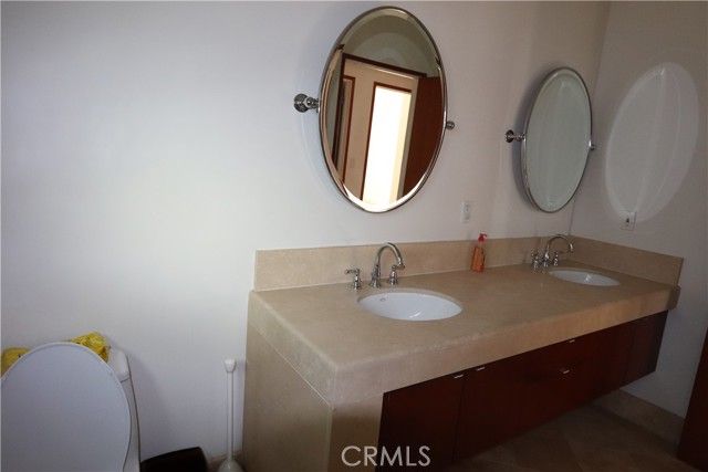 703 Luton, Glendale, CA 91206