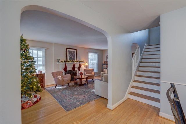 4186 Nakoma Road, Madison, WI 53711