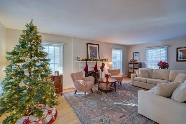 4186 Nakoma Road, Madison, WI 53711