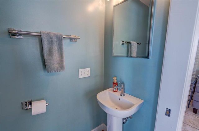 4186 Nakoma Road, Madison, WI 53711