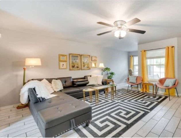 15999 Linden Lane, Rogers, AR 72756