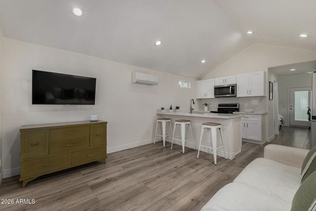 521 W MARIPOSA Street, Phoenix, AZ 85013