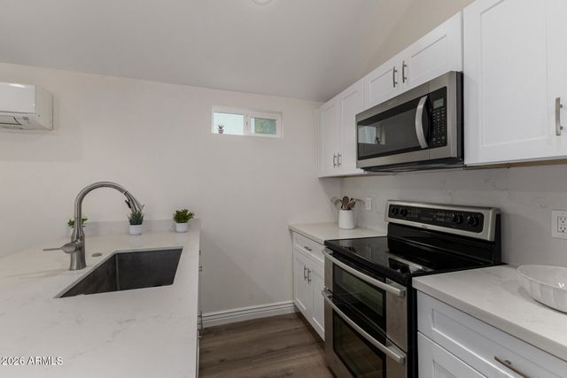 521 W MARIPOSA Street, Phoenix, AZ 85013