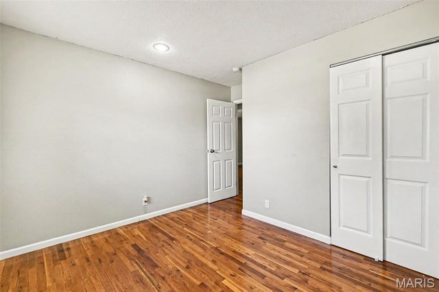 2535 Black Pine Court, Florissant, MO 63031