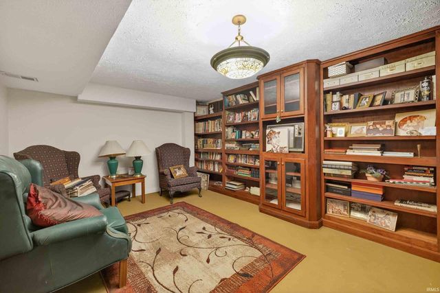 717 N Marshall Road, Paoli, IN 47454