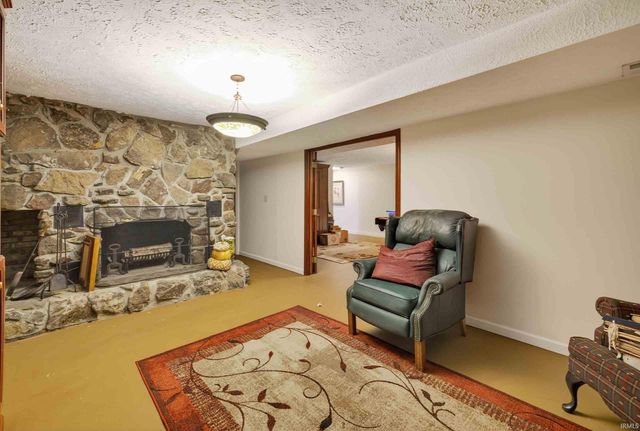 717 N Marshall Road, Paoli, IN 47454