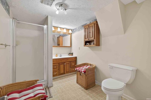 717 N Marshall Road, Paoli, IN 47454