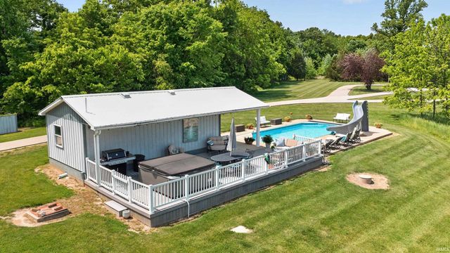 717 N Marshall Road, Paoli, IN 47454