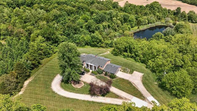 717 N Marshall Road, Paoli, IN 47454