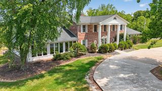 717 N Marshall Road, Paoli, IN 47454