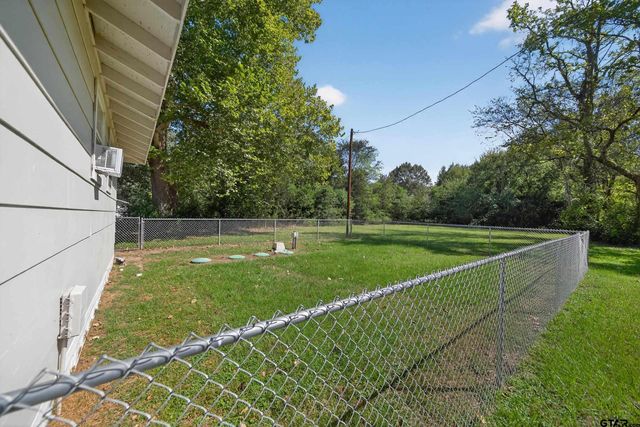 304 County Road 3525, Hawkins, TX 75765