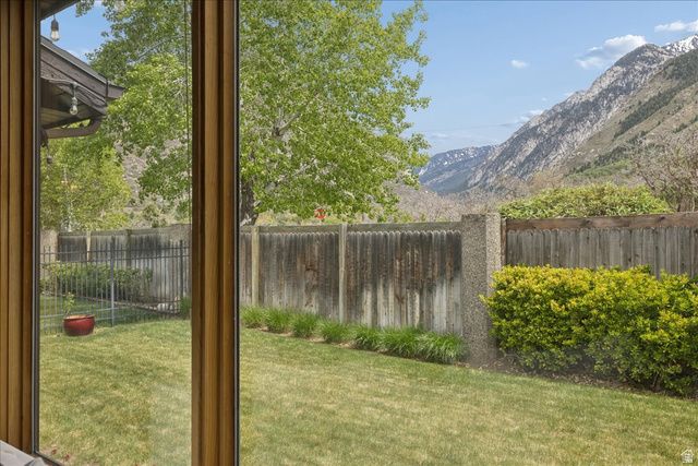 9725 S RUSKIN CIR, Sandy, UT 84092