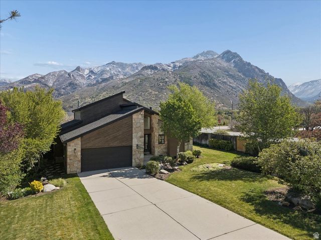 9725 S RUSKIN CIR, Sandy, UT 84092