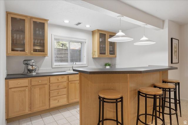 9725 S RUSKIN CIR, Sandy, UT 84092