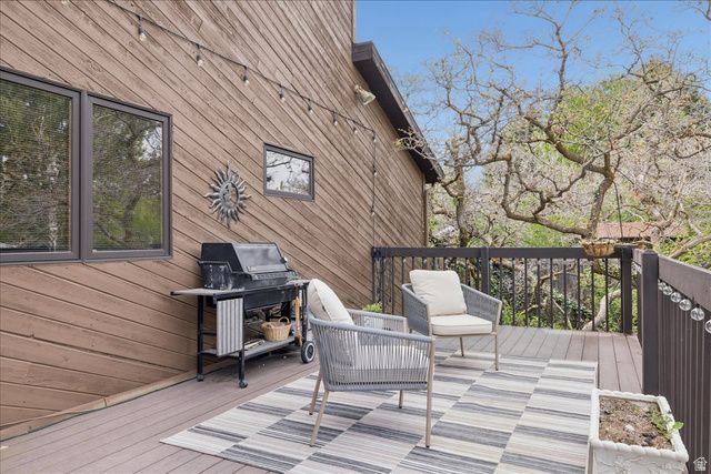 9725 S RUSKIN CIR, Sandy, UT 84092