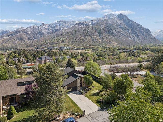 9725 S RUSKIN CIR, Sandy, UT 84092