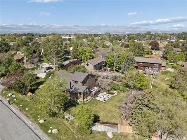 9725 S RUSKIN CIR, Sandy, UT 84092