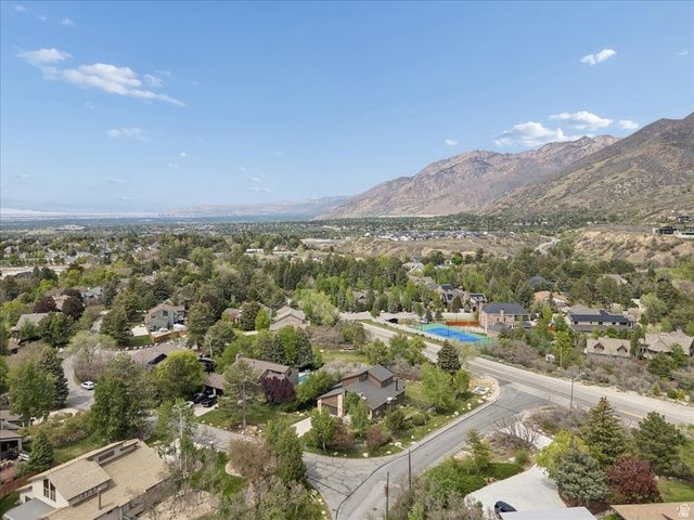 9725 S RUSKIN CIR, Sandy, UT 84092