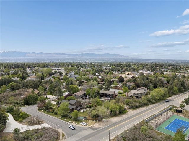 9725 S RUSKIN CIR, Sandy, UT 84092