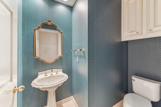 6010 Maple Knob Court, Kingwood, TX 77345