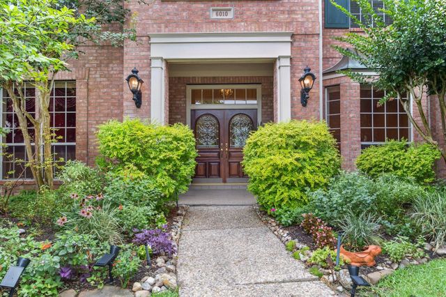 6010 Maple Knob Court, Kingwood, TX 77345