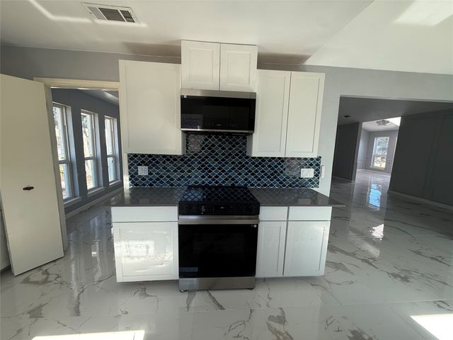 3940 Hatherly Drive, Plano, TX 75023