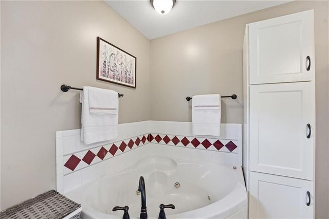 15100 E 215th Street, Peculiar, MO 64078
