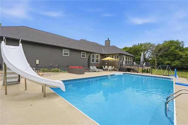 15100 E 215th Street, Peculiar, MO 64078