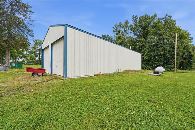 15100 E 215th Street, Peculiar, MO 64078