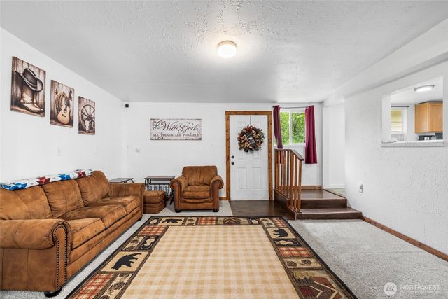 4059 Old Hwy 99 North Road, Burlington, WA 98233