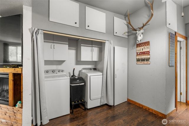 4059 Old Hwy 99 North Road, Burlington, WA 98233