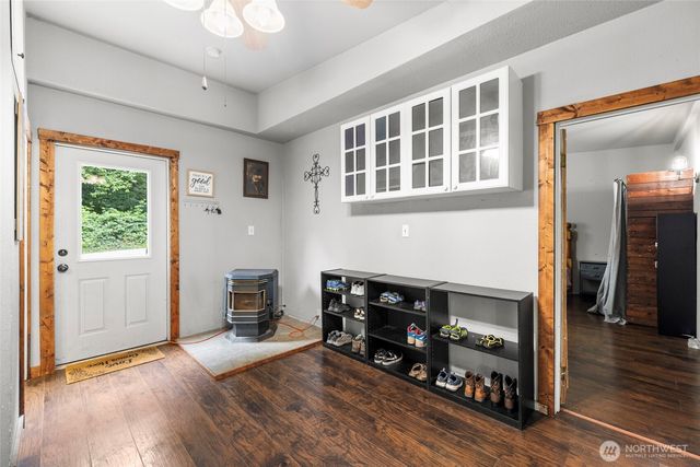 4059 Old Hwy 99 North Road, Burlington, WA 98233