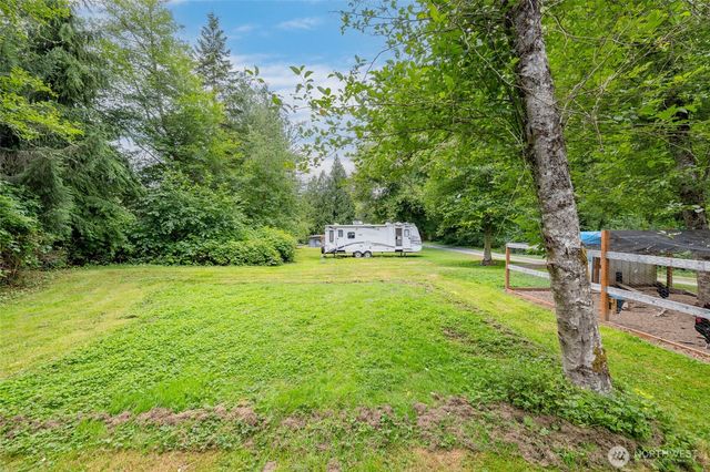 4059 Old Hwy 99 North Road, Burlington, WA 98233