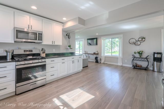 26340 Esmond Road, Esmond, IL 60129