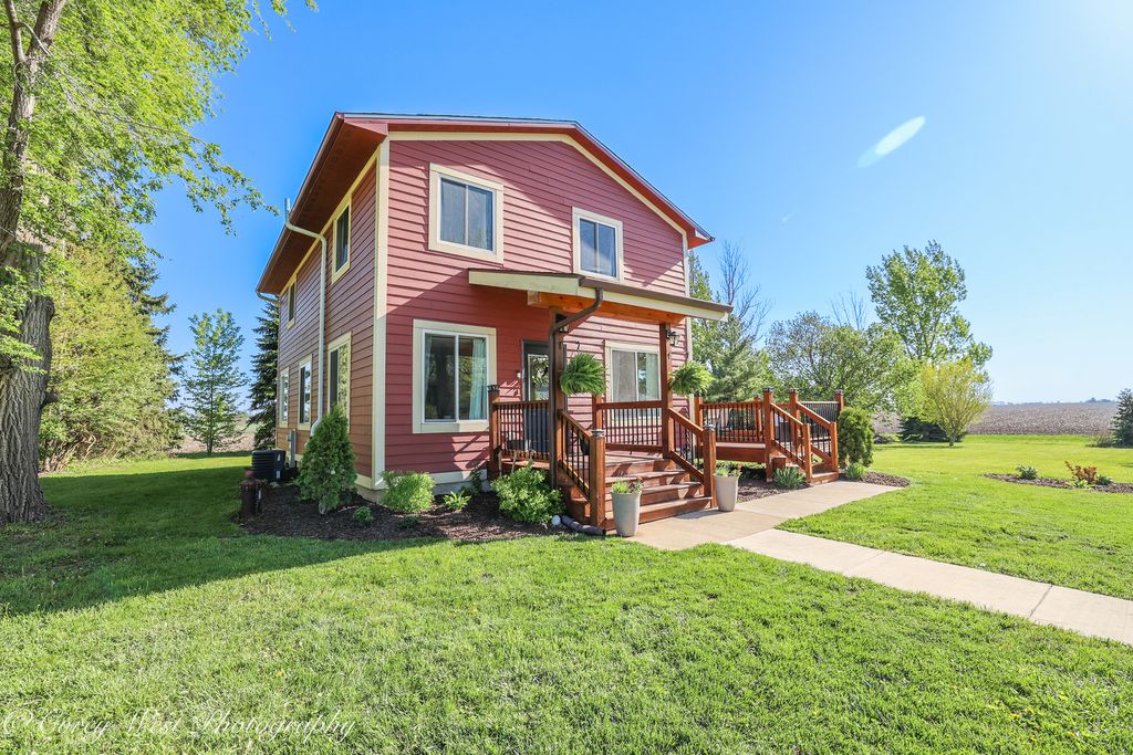 26340 Esmond Road, Esmond, IL 60129