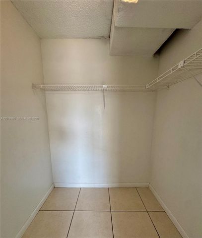 65 NE 202nd Ter Q33, Miami Gardens, FL 33179