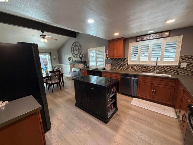 4024 Mellowood Dr, Oakley, CA 94561