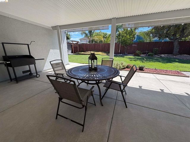 4024 Mellowood Dr, Oakley, CA 94561