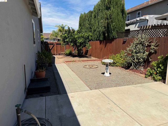 4024 Mellowood Dr, Oakley, CA 94561
