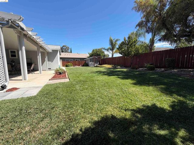 4024 Mellowood Dr, Oakley, CA 94561
