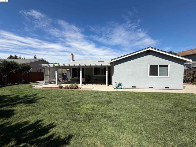 4024 Mellowood Dr, Oakley, CA 94561