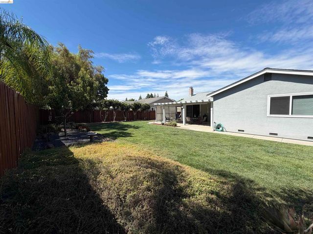 4024 Mellowood Dr, Oakley, CA 94561