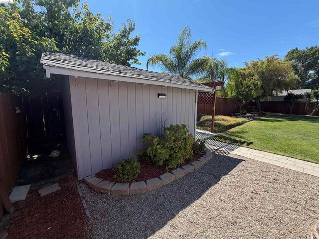 4024 Mellowood Dr, Oakley, CA 94561