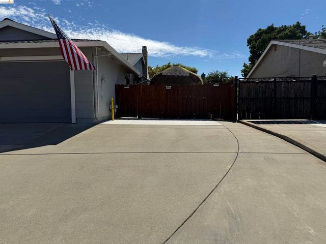 4024 Mellowood Dr, Oakley, CA 94561
