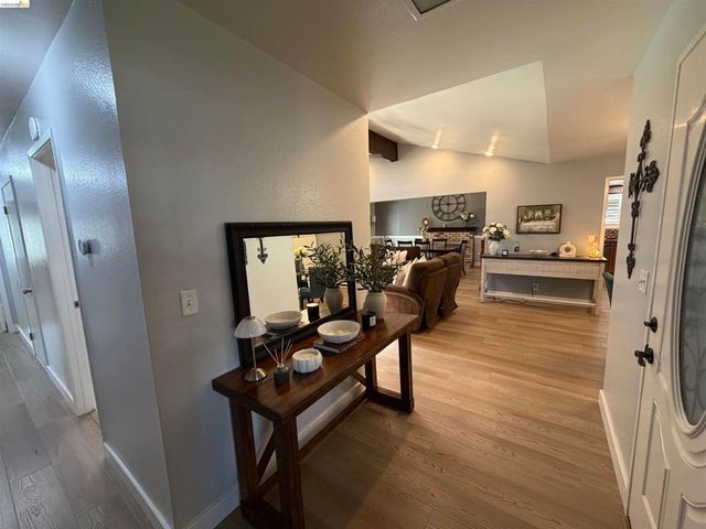 4024 Mellowood Dr, Oakley, CA 94561
