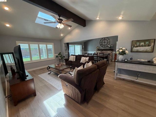 4024 Mellowood Dr, Oakley, CA 94561