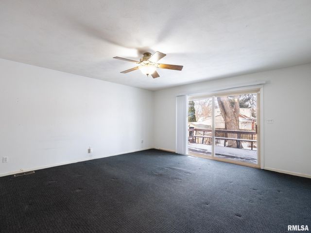 2223 W HUDSON Street, Peoria, IL 61604