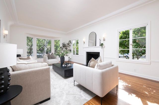 1120 Palm Avenue, San Mateo, CA 94401