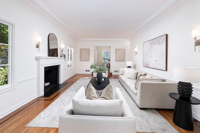 1120 Palm Avenue, San Mateo, CA 94401